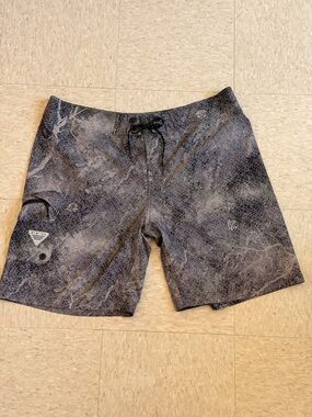 Columbia PFG X Realtree Outdoors Men's Sz 40 Swim Trunks Shorts Fishing Gear